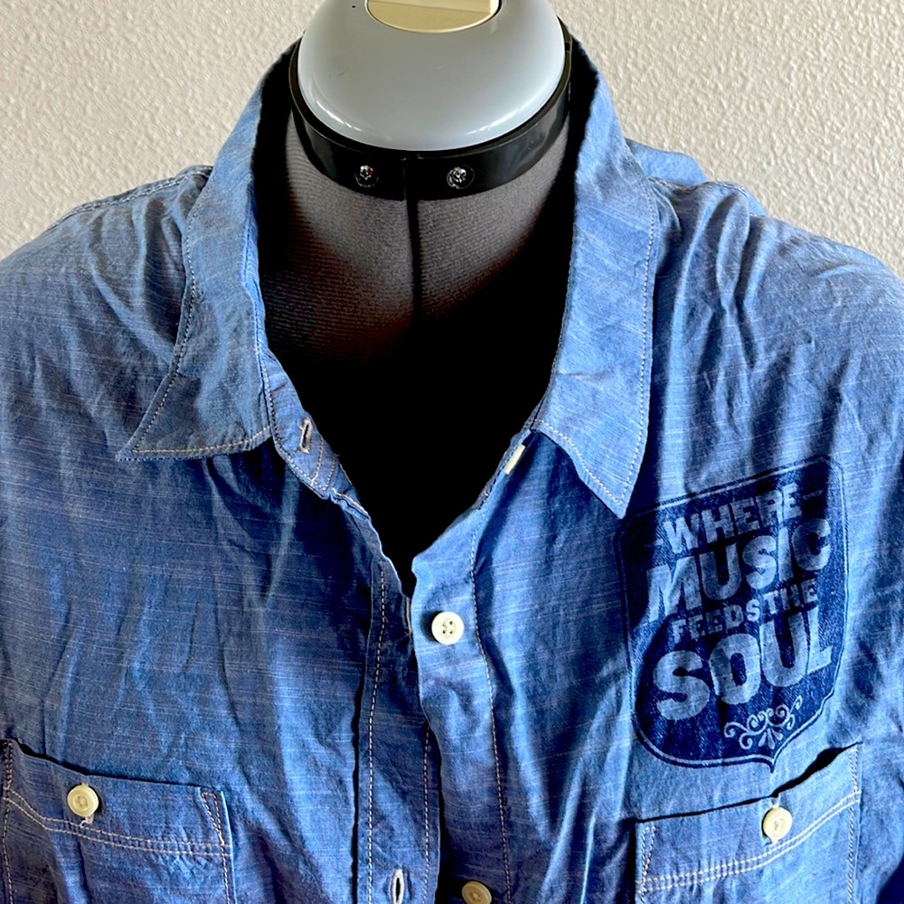 House Of Blues Where Music Feeds The Soul Blue Chambray cotton spun Shirt XXL